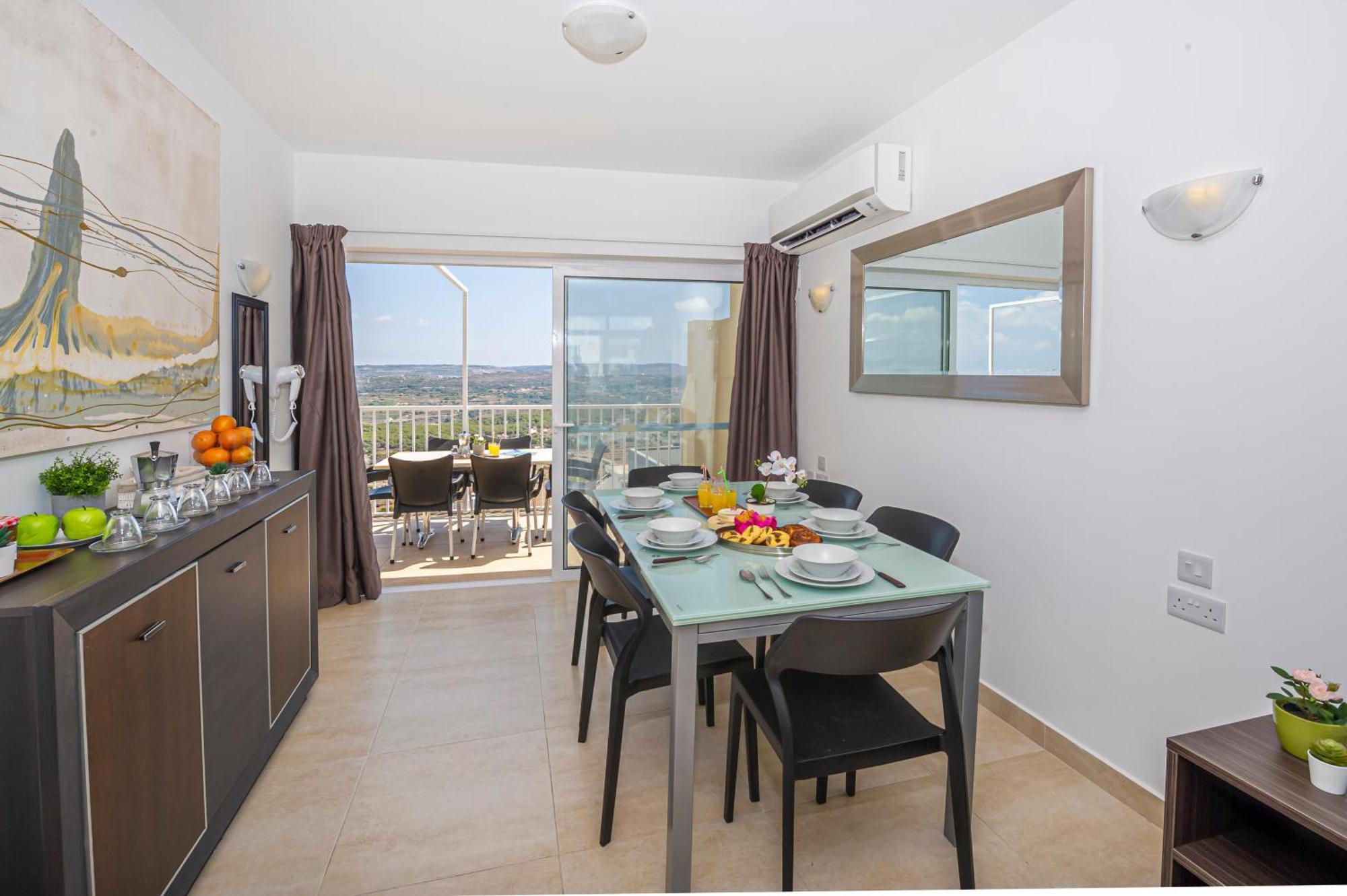 Summer Breeze Penthouse With Private Hot Tub & Terrace With Panoramic Views, By Getawaysmalta Mellieha Bagian luar foto