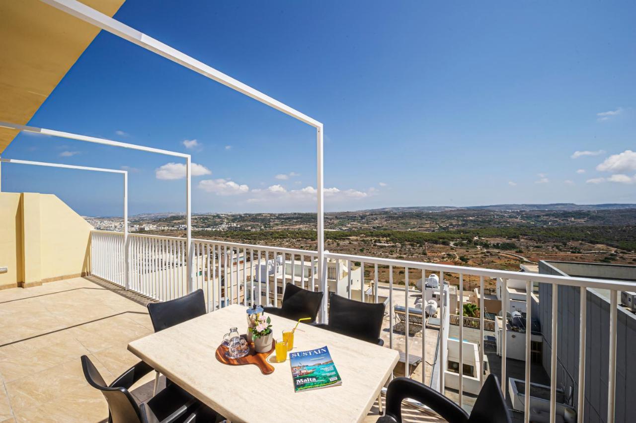 Summer Breeze Penthouse With Private Hot Tub & Terrace With Panoramic Views, By Getawaysmalta Mellieha Bagian luar foto