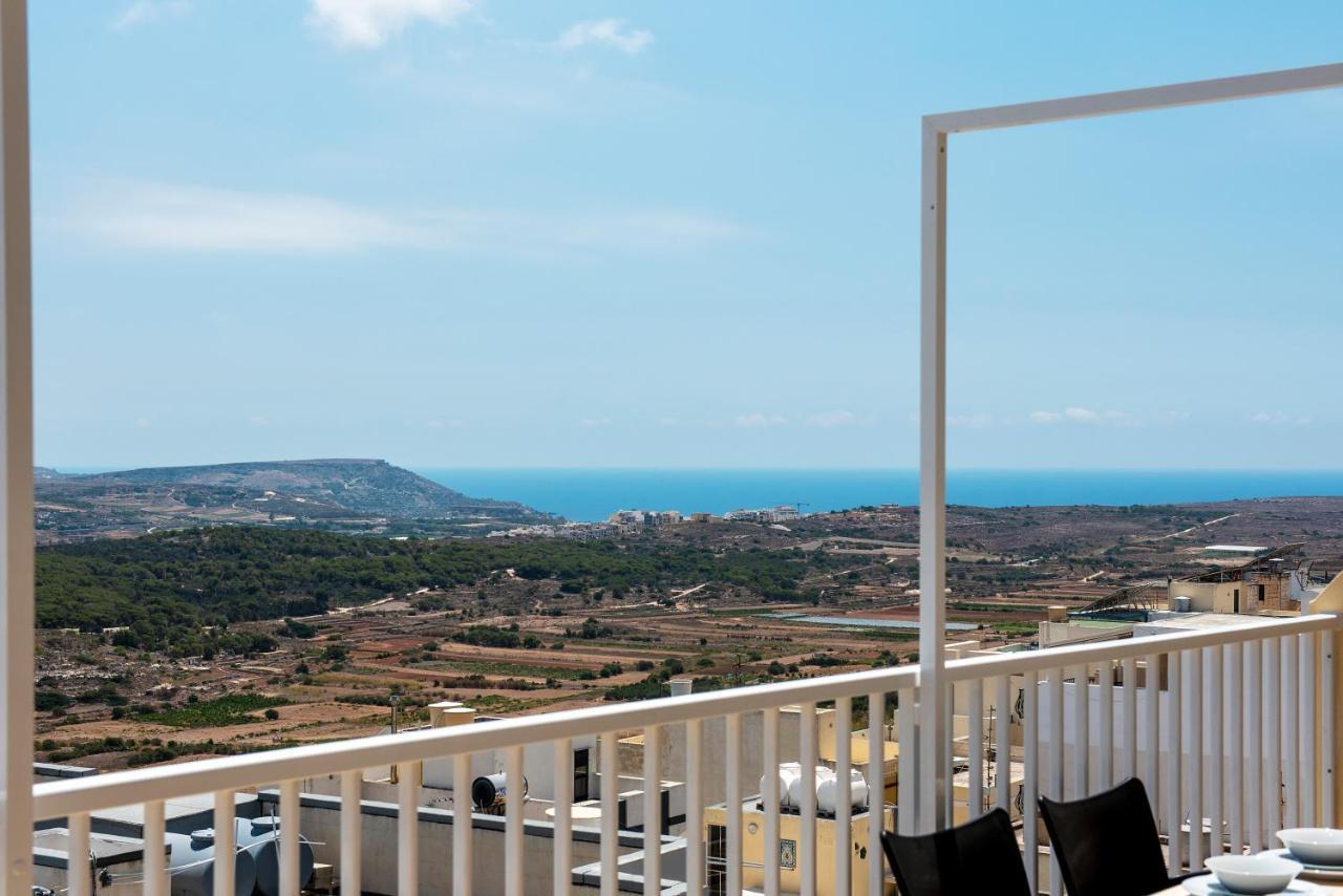 Summer Breeze Penthouse With Private Hot Tub & Terrace With Panoramic Views, By Getawaysmalta Mellieha Bagian luar foto
